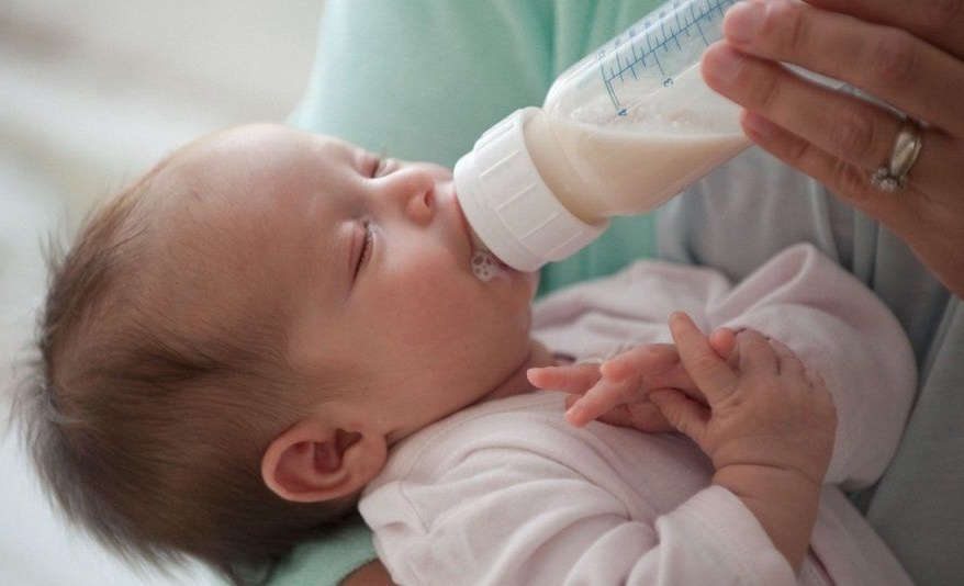 Khủng hoảng thiếu sữa bột tại Mỹ: Nhiều trẻ sơ sinh phải nhập viện